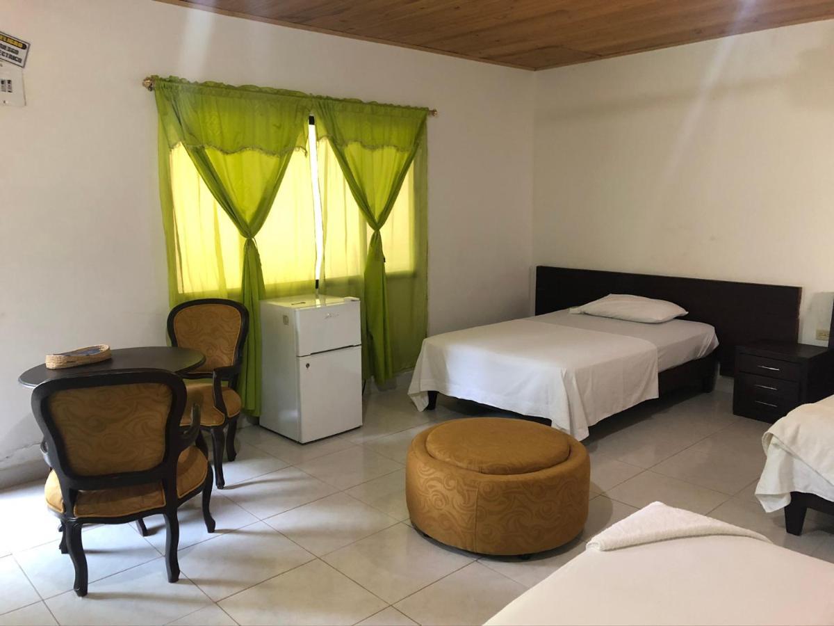Hotel El Lago Puerto Carreno Екстер'єр фото